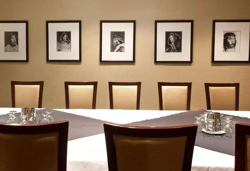 酒店 The Frobisher Inn