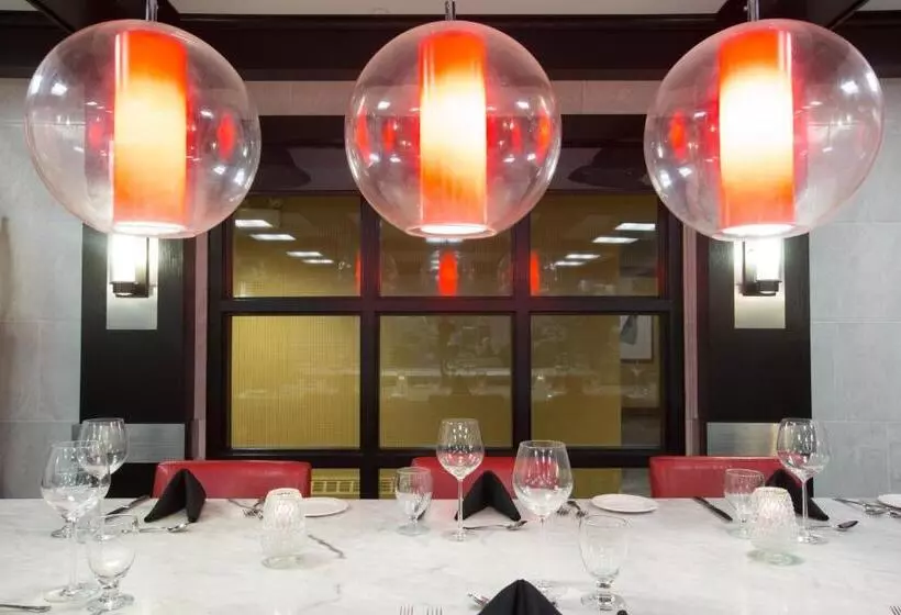 酒店 The Frobisher Inn