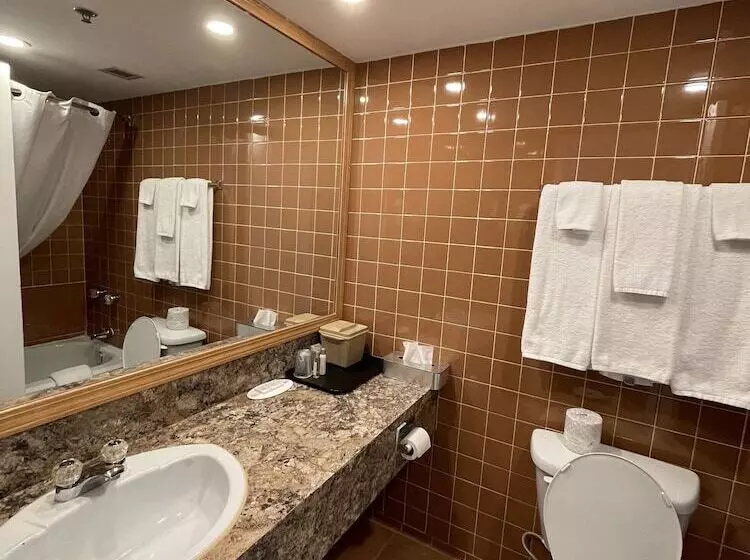 فندق Travelodge By Wyndham Winnipeg Airport