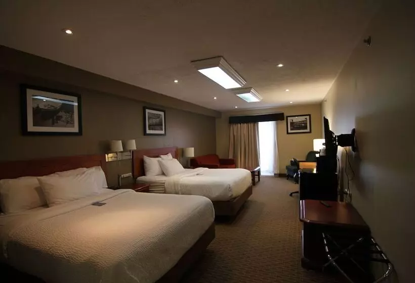 Отель Travelodge Suites By Wyndham Moncton