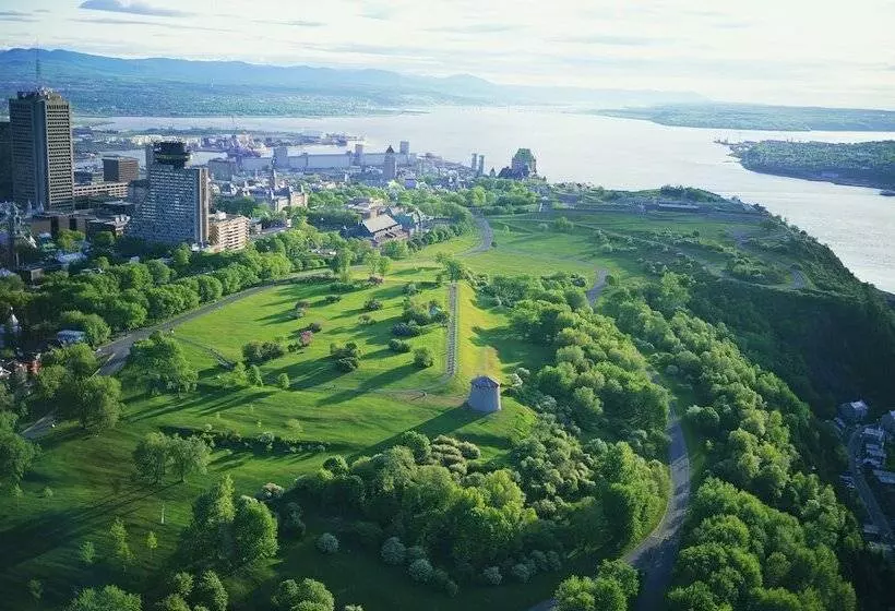 ホテル Unilofts Grandeallee