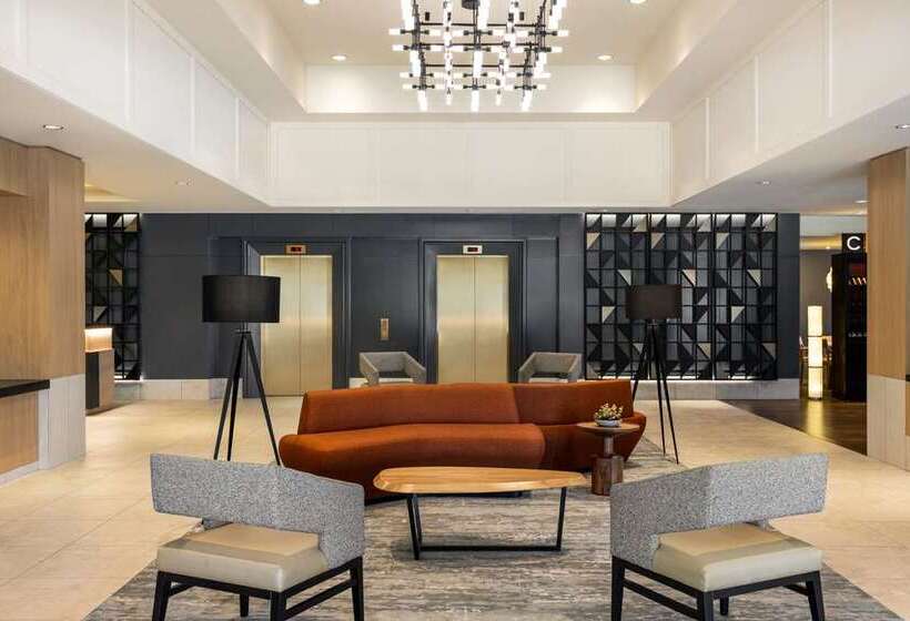 בית מלון כפרי Hilton Vancouver Airport