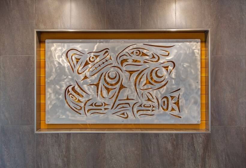 Hotel Inn On Long Lake