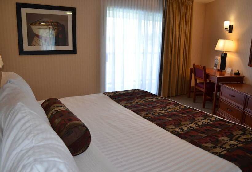 Hotel Inn On Long Lake