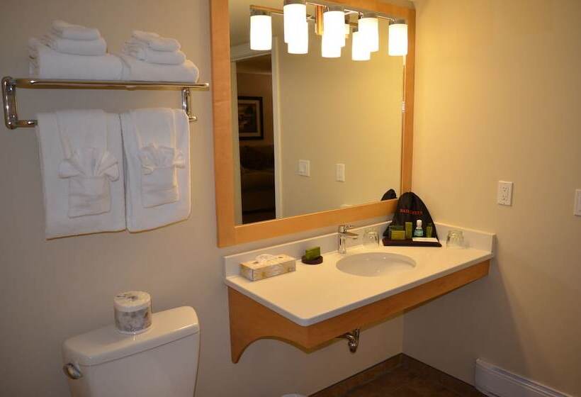 Hotel Inn On Long Lake