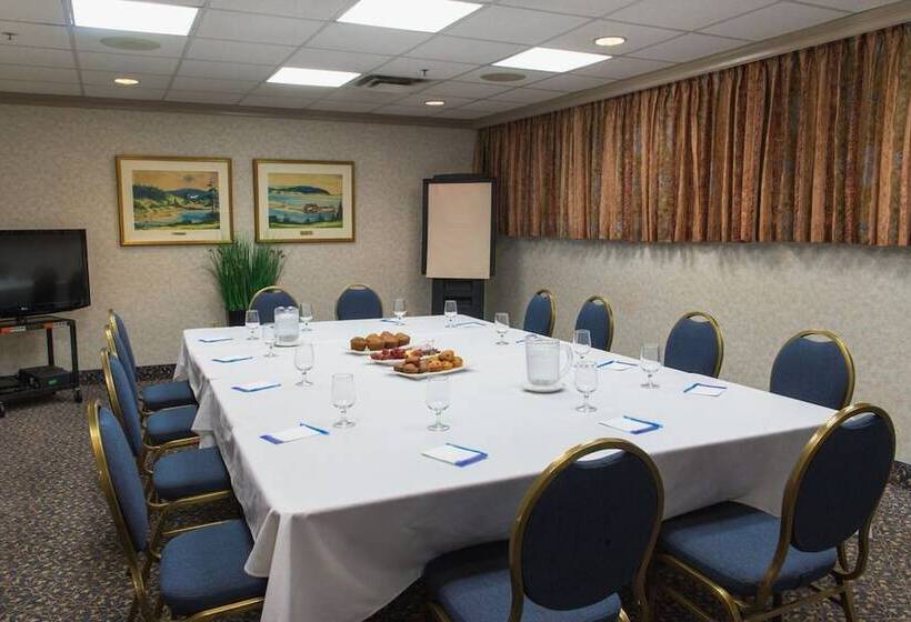 فندق Maritime Inn Antigonish