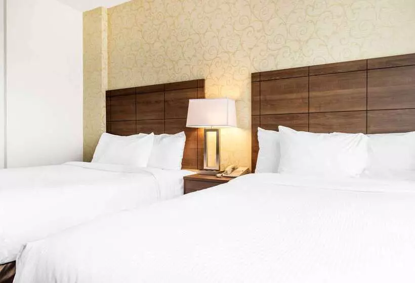 Quality Hotel Dorval Aeroport