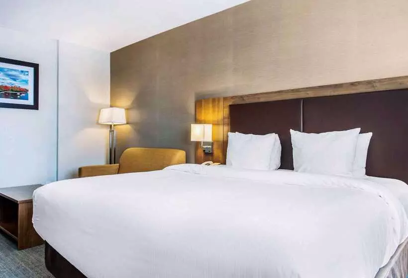 Quality Hotel Dorval Aeroport