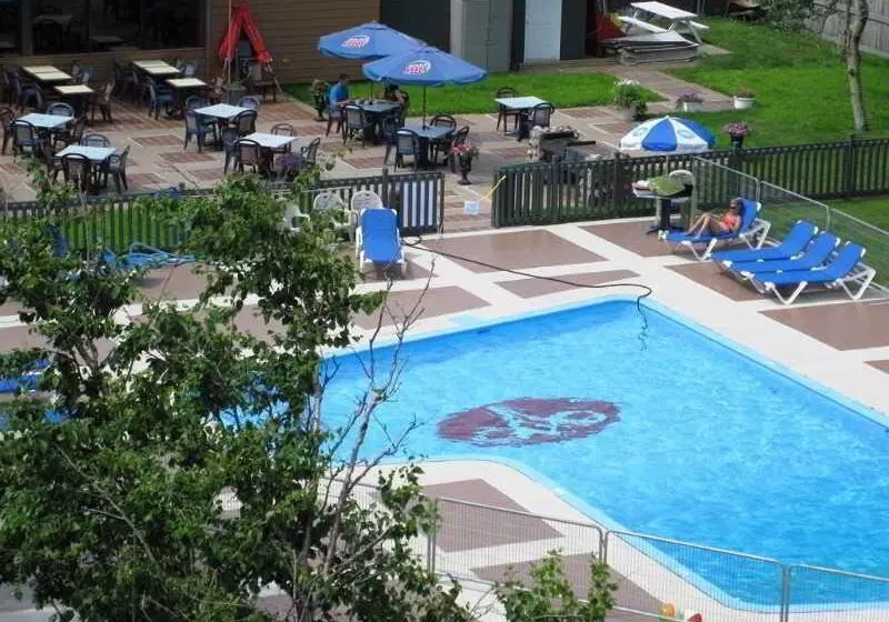 فندق S Gouverneur Septiles