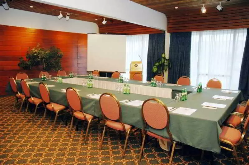 فندق S Gouverneur Septiles