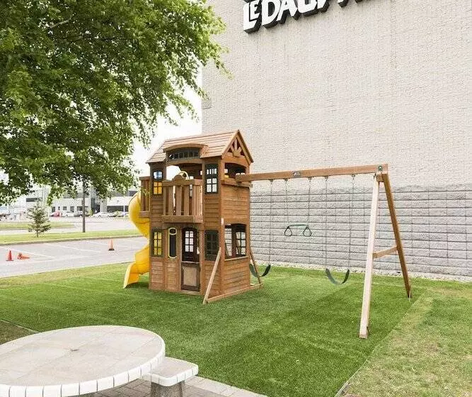 هتل & Suites Le Dauphin Quebec