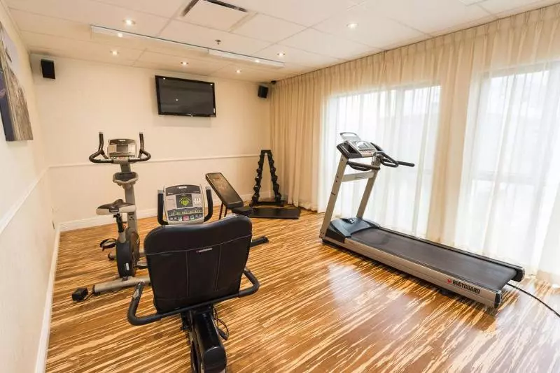 هتل & Suites Le Dauphin Quebec