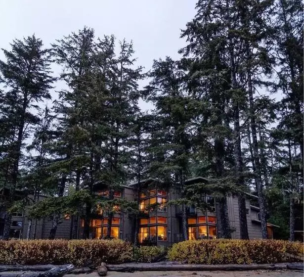 Pacific Sands Beach Resort