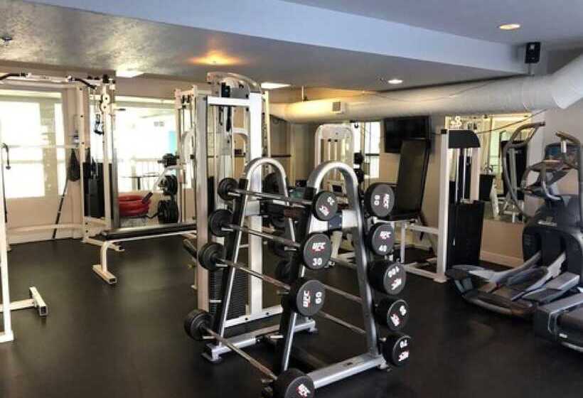 منتجع Chateau Canmore