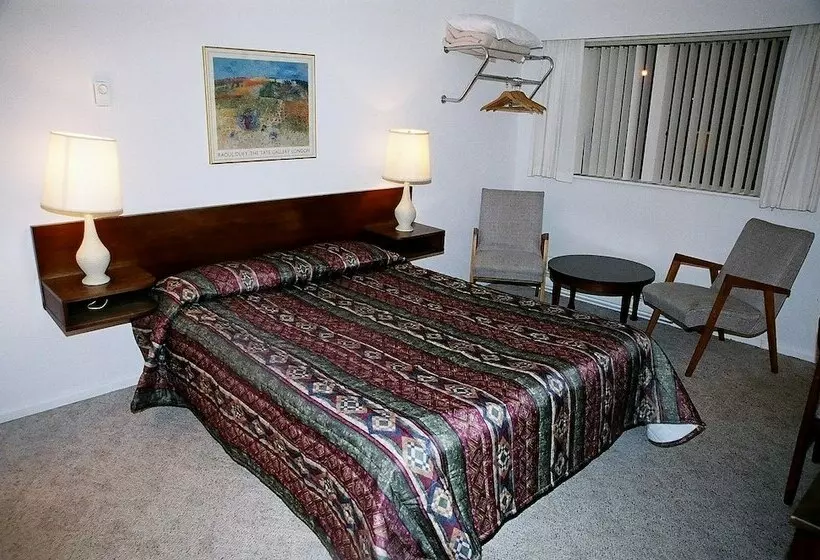 Royal Lodge Motel