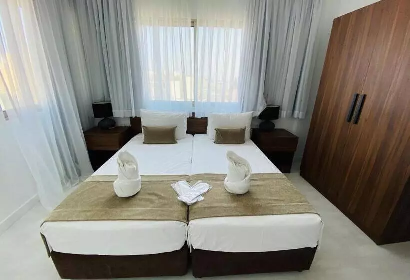 Eleonora Hotel Apartments