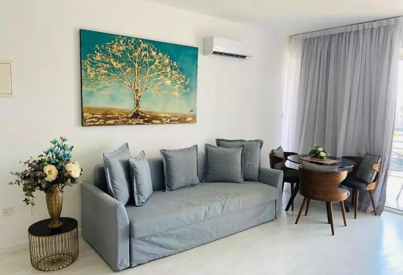 Eleonora Hotel Apartments