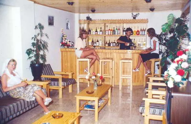 Eleonora Hotel Apartments