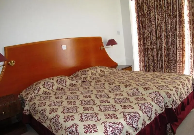 Eleonora Hotel Apartments