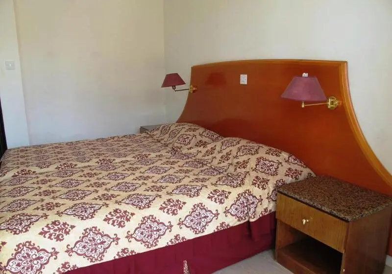 Eleonora Hotel Apartments