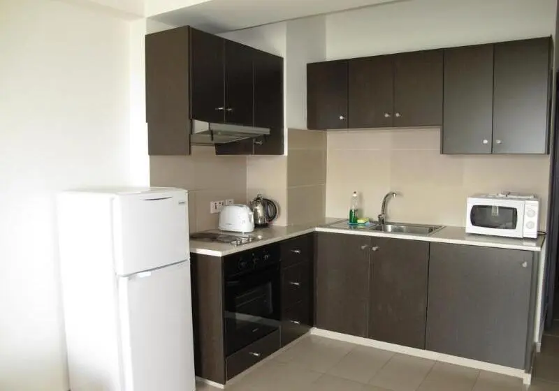 Eleonora Hotel Apartments