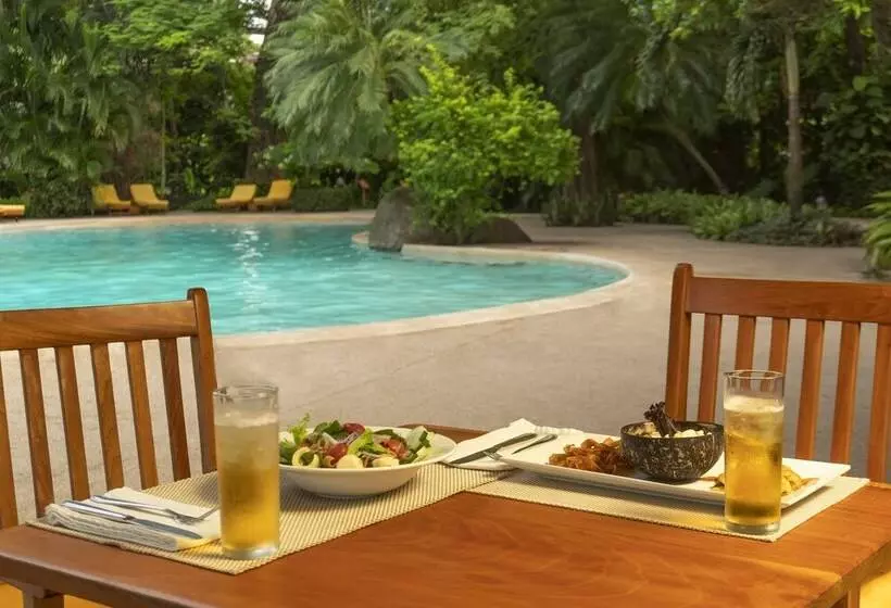 호텔 Capitan Suizo Beachfront Boutique