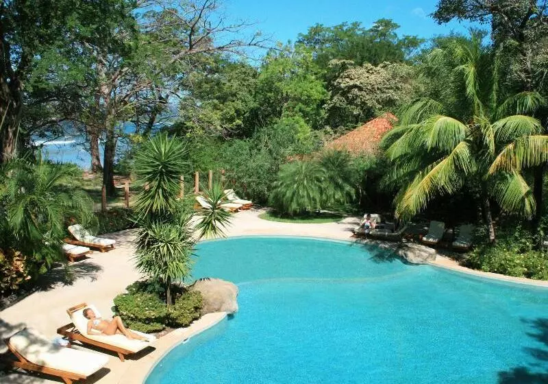 호텔 Capitan Suizo Beachfront Boutique