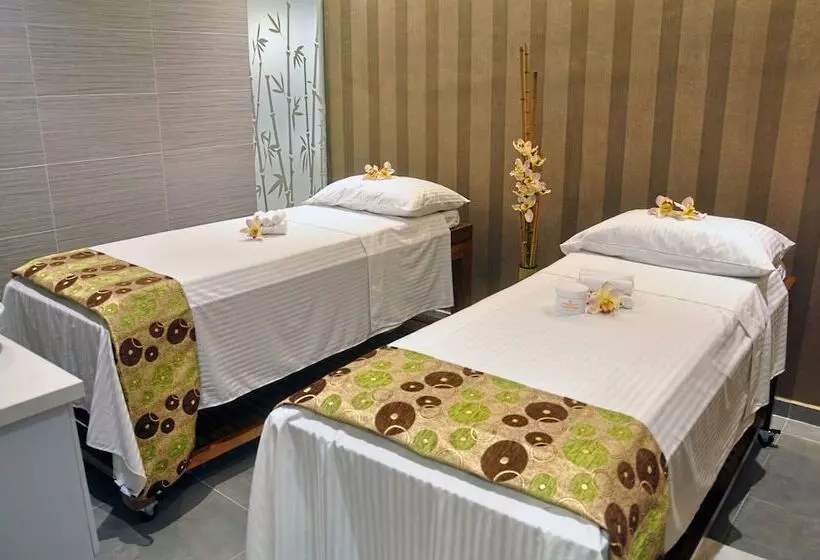 Отель Dann Carlton Bucaramanga