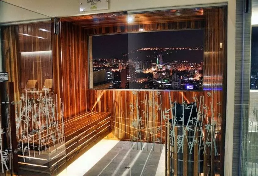 Отель Dann Carlton Bucaramanga