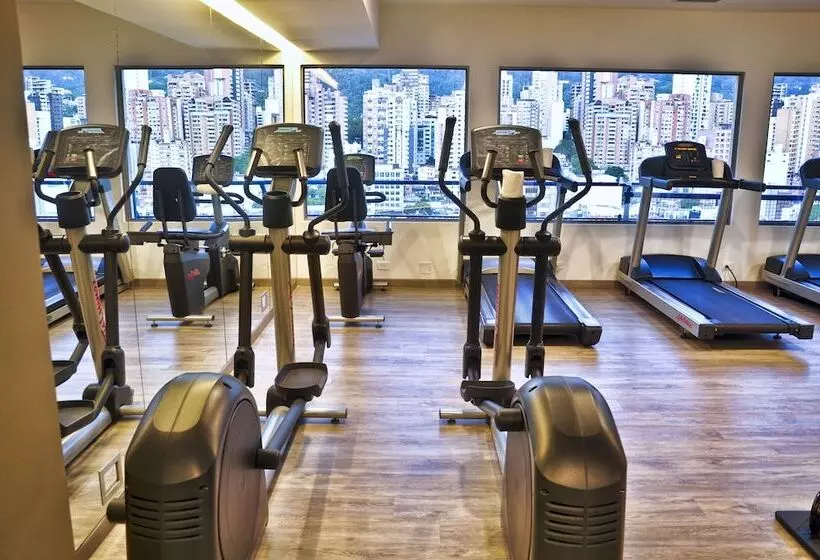 Отель Dann Carlton Bucaramanga