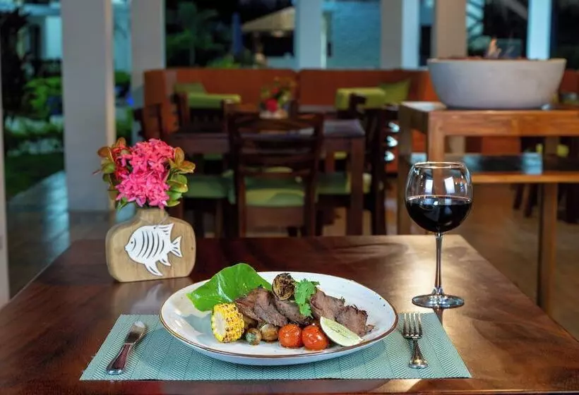 Hotel Fuego Del Sol Beachfront