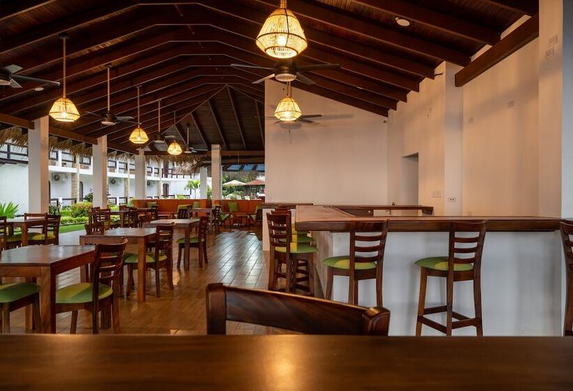 هتل Fuego Del Sol Beachfront