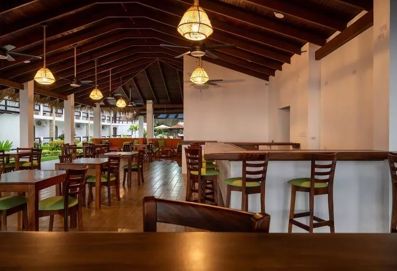 Hotel Fuego Del Sol Beachfront