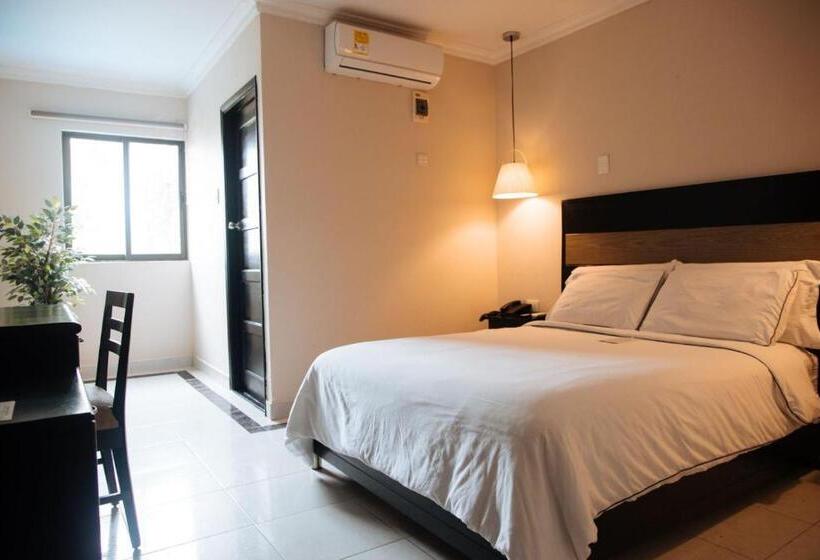 هتل Genova Centro