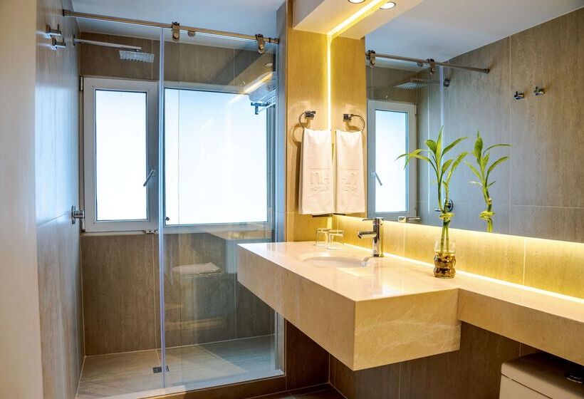 בית מלון כפרי NH Bogota Pavillon Royal