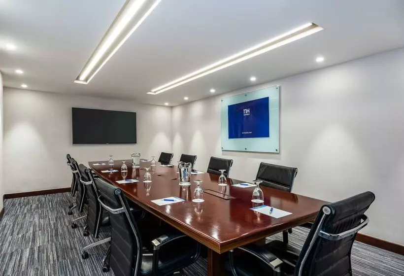 Hotel NH Bogota Pavillon Royal