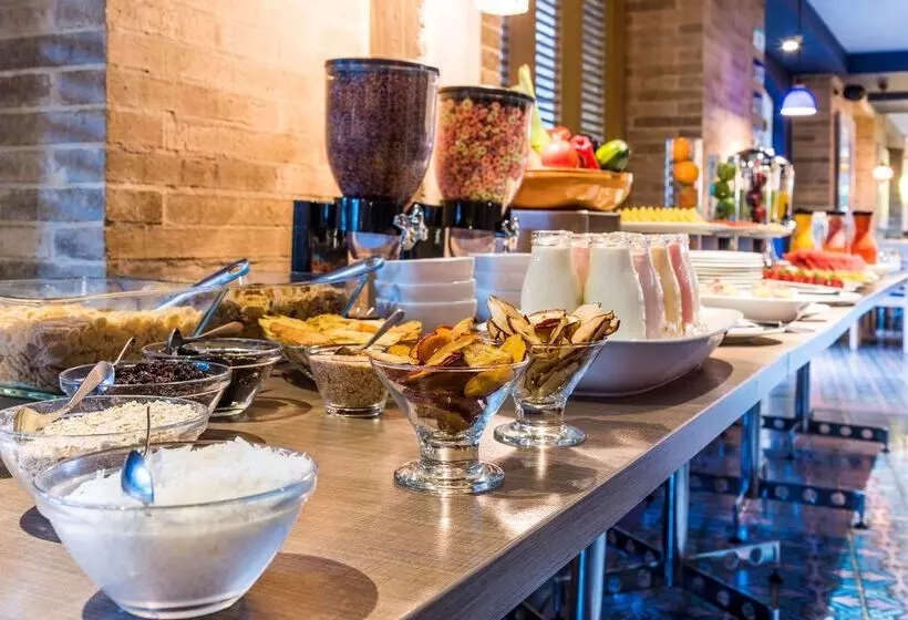 Hotel NH Bogota Pavillon Royal