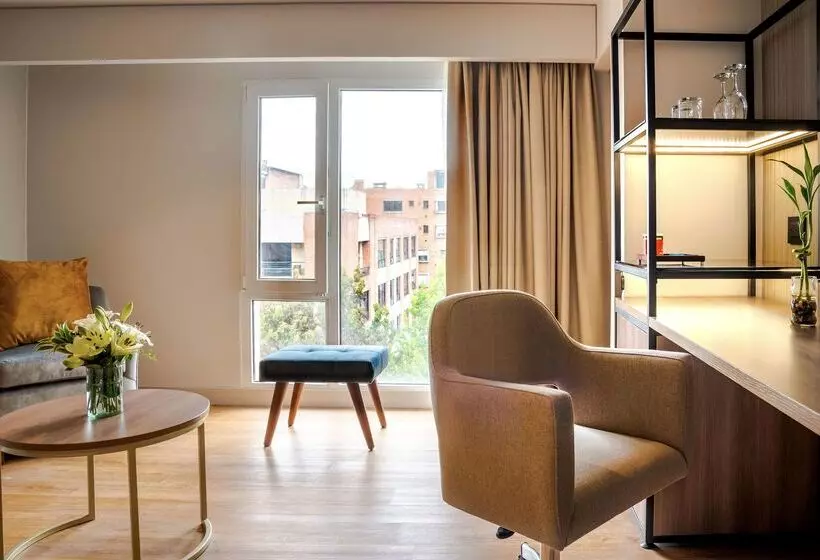 Hotel NH Bogota Pavillon Royal