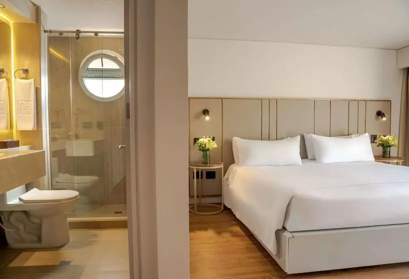 Hotel NH Bogota Pavillon Royal