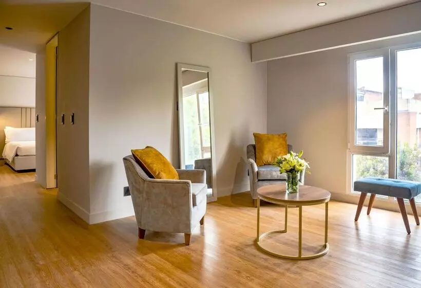 Hotel NH Bogota Pavillon Royal