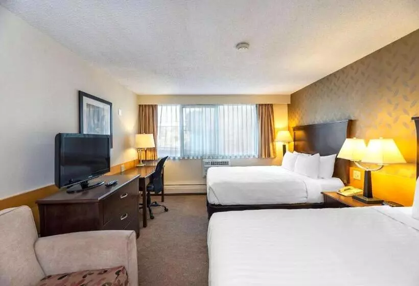 ホテル Prestige Riverside Lodge Quesnel