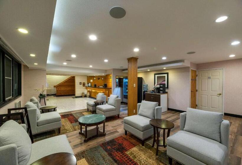 فندق Prestige Riverside Lodge Quesnel