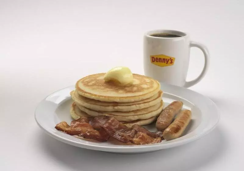 Отель Sandman Signature Mississauga