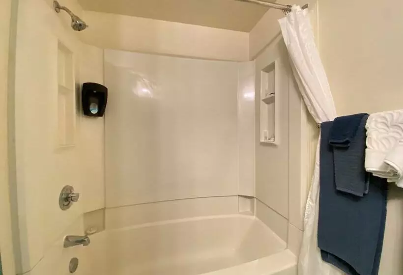 호텔 Westwind Motor Inn