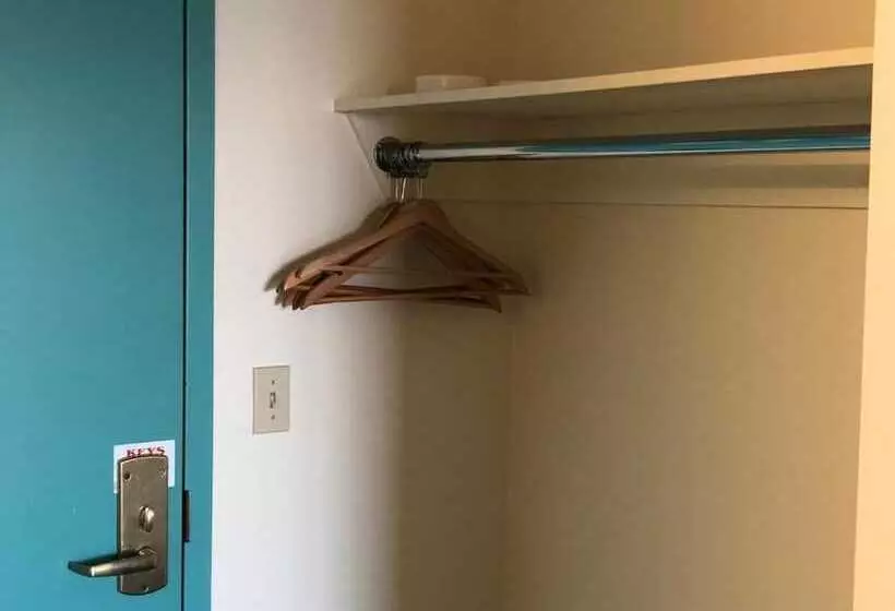 호텔 Westwind Motor Inn