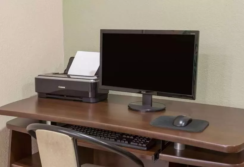 모텔 Super 8 By Wyndham Pincher Creek Ab