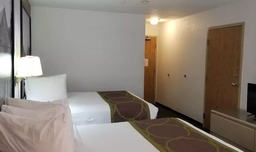 모텔 Super 8 By Wyndham Pincher Creek Ab