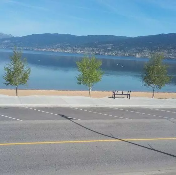 Shoreline Resort Condominiums