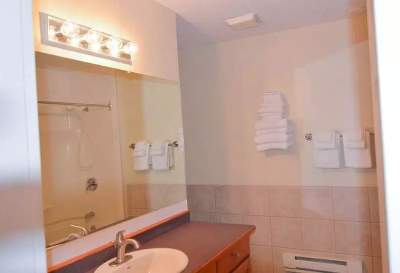 Shoreline Resort Condominiums