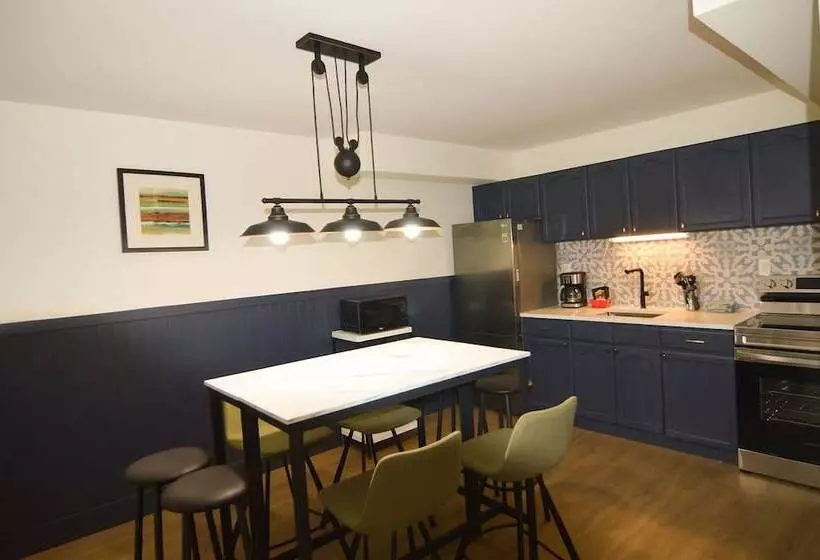 Shoreline Resort Condominiums